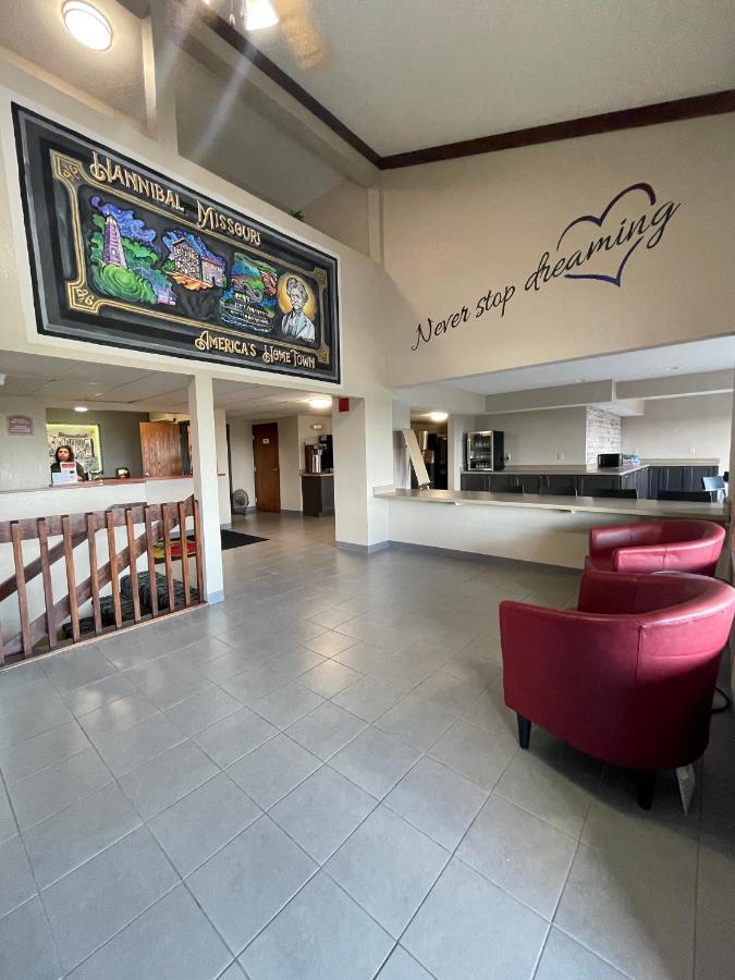 Super 8 By Wyndham Hannibal Exterior photo